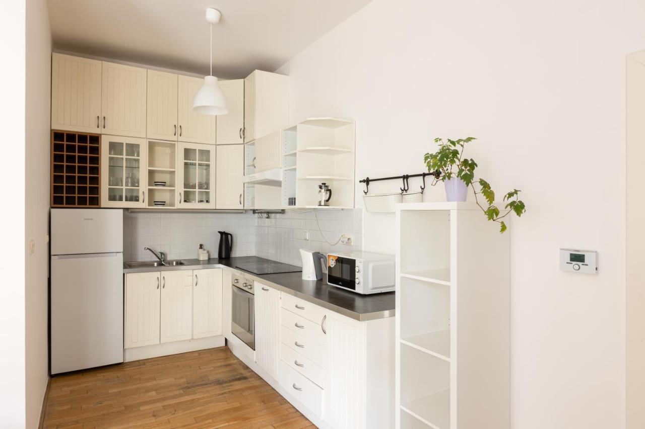 City Centre Garden Apartment With Parking Prag Exterior foto