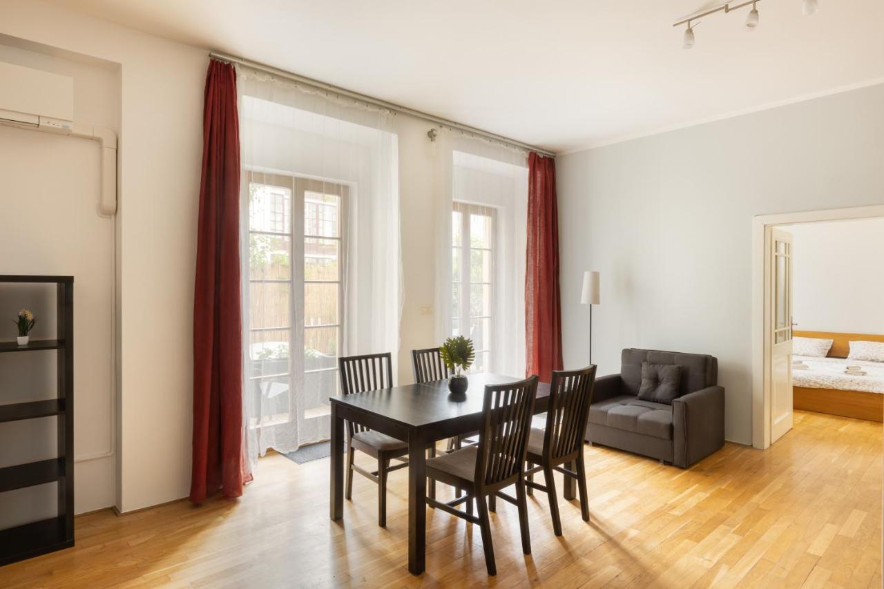 City Centre Garden Apartment With Parking Prag Exterior foto